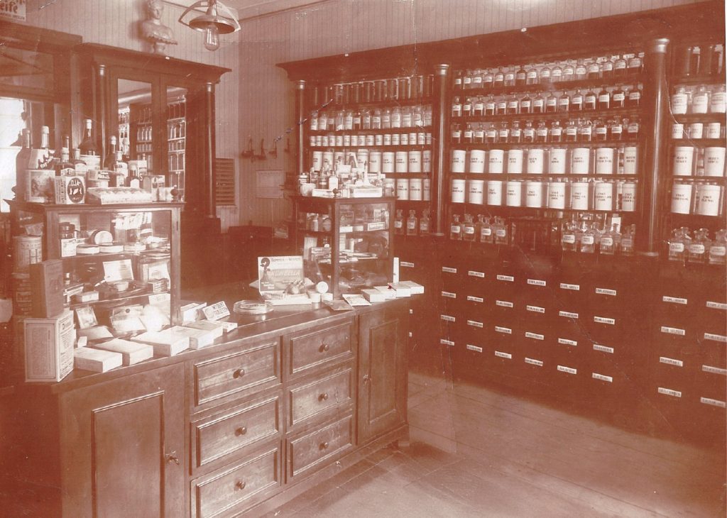 Steinhauser Store in der ehemaligen Hirsch Apotheke in Lindau auf der Insel